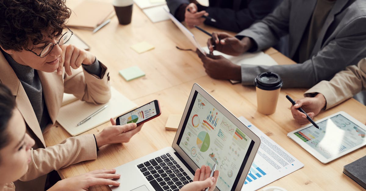 Estrategia digital para empresas hispanas en EE. UU.: el roadmap que pocos siguen y todos necesitan | Gulupa Digital 2026 03 29 estrategia digital empresas hispanas estados unidos int1 jpg | Gulupa Digital