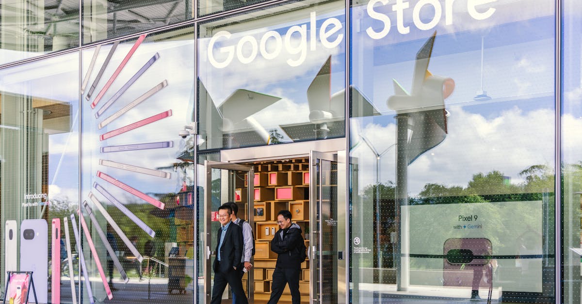 Fachada moderna relacionada con analítica y Google Ads