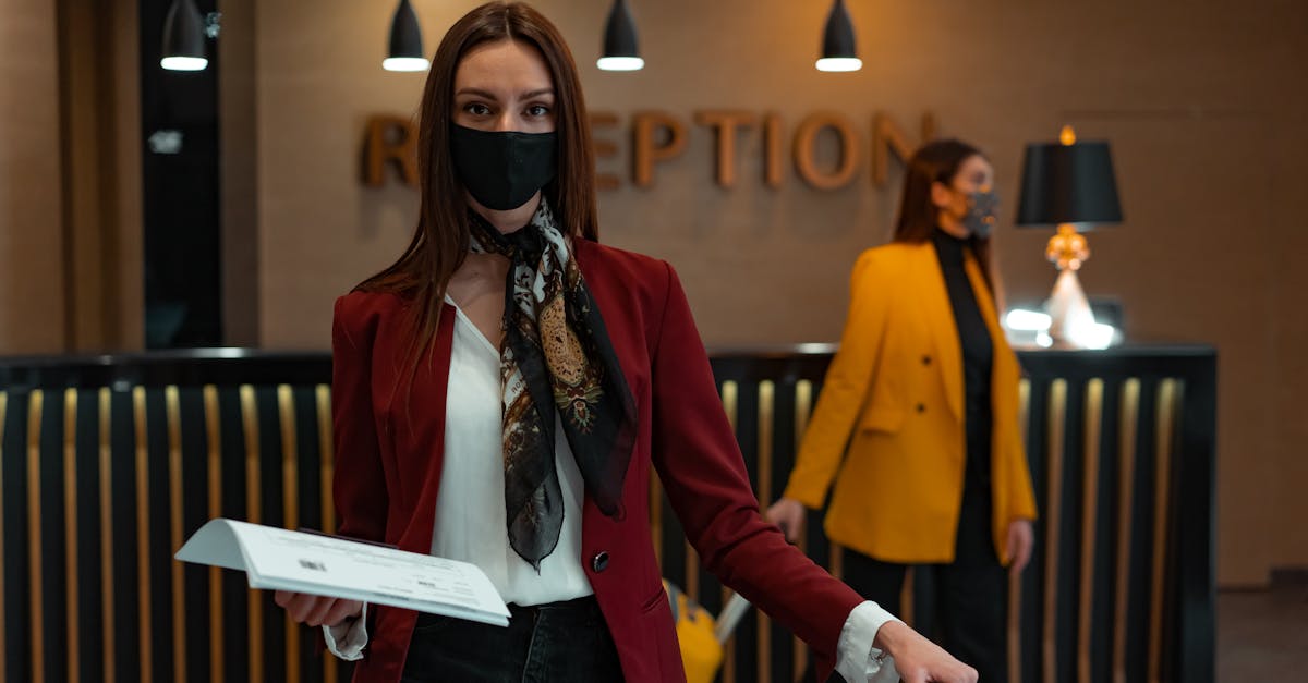 Recepción de hotel boutique y experiencia de reserva directa
